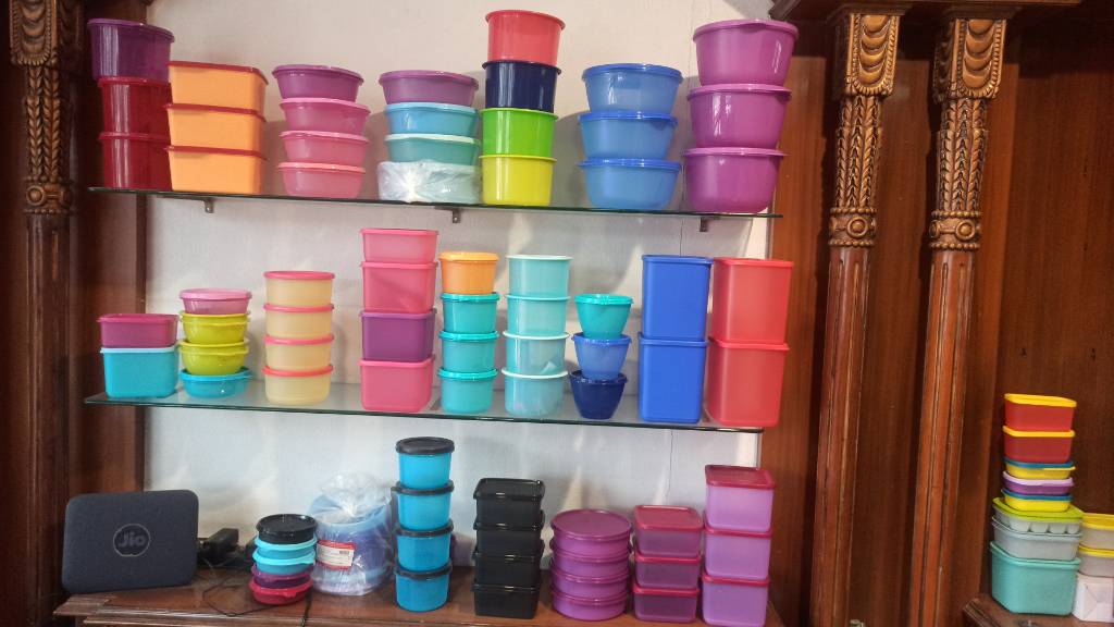 Tupperware 