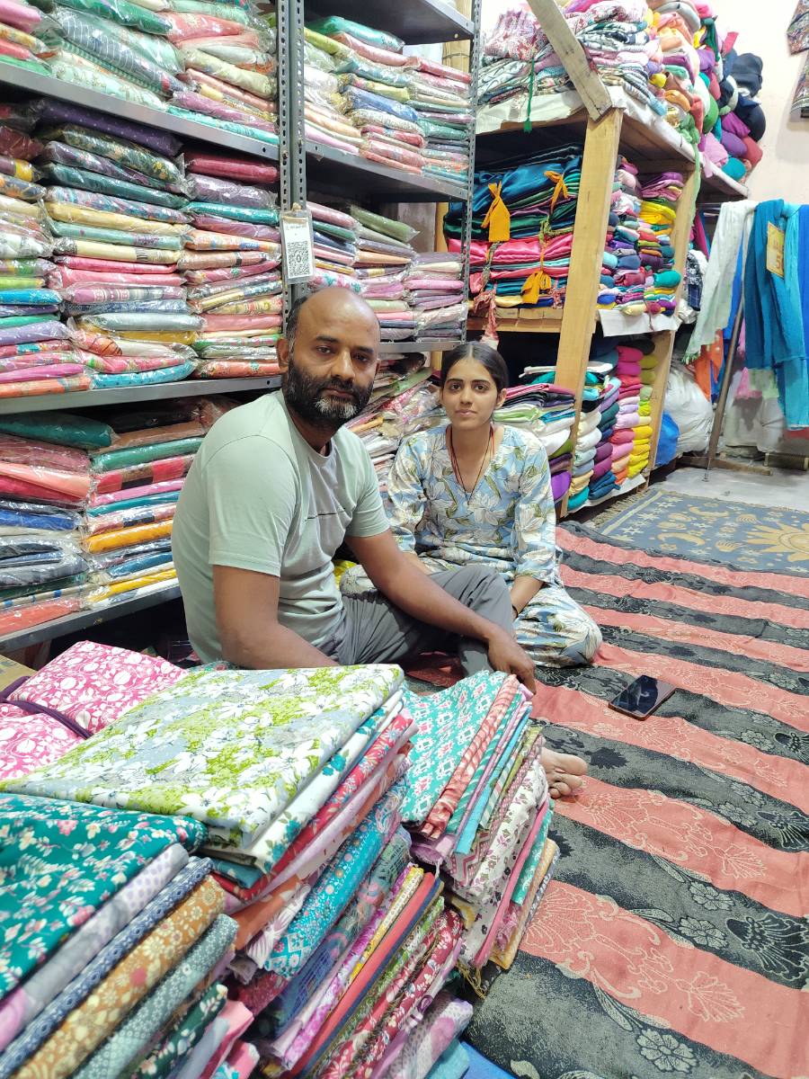 Shri Bala ji vastra bhandar 